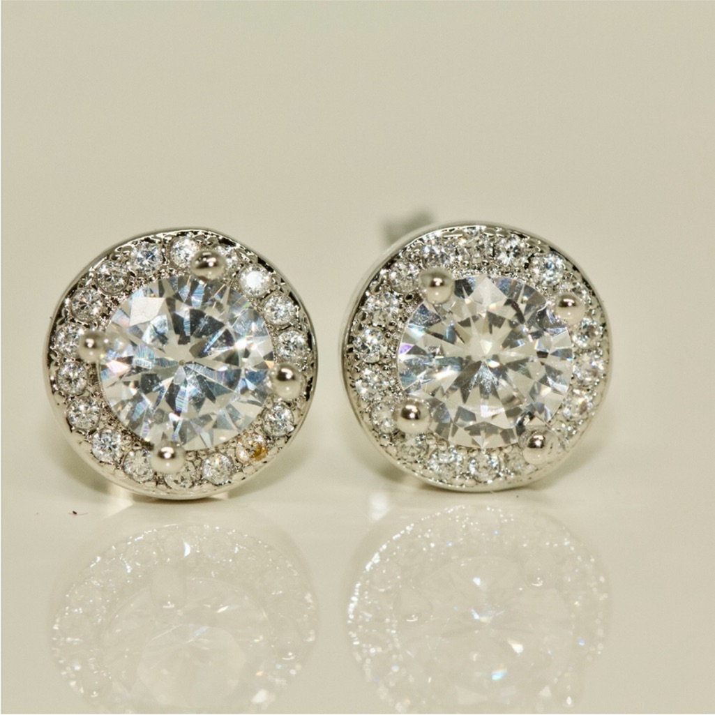 Stunning 18k Dipped White Gold Jenna Jameson Topez Earrings - 2 Karats Total 100$